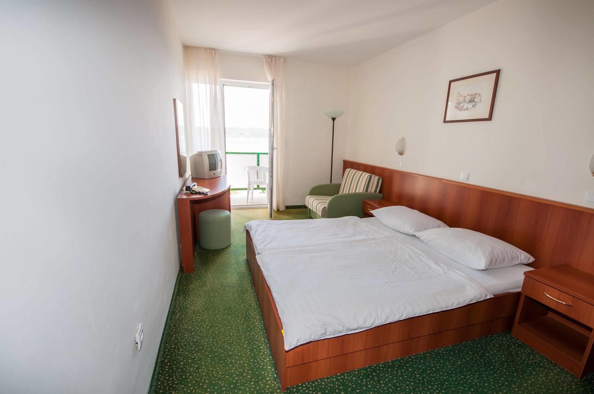 Hotel Lavanda Божава Екстер'єр фото